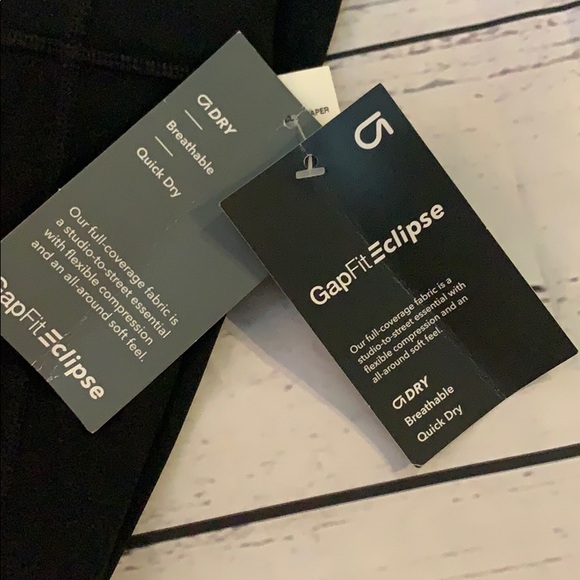 GapFit High rise capris - Picture 3 of 5